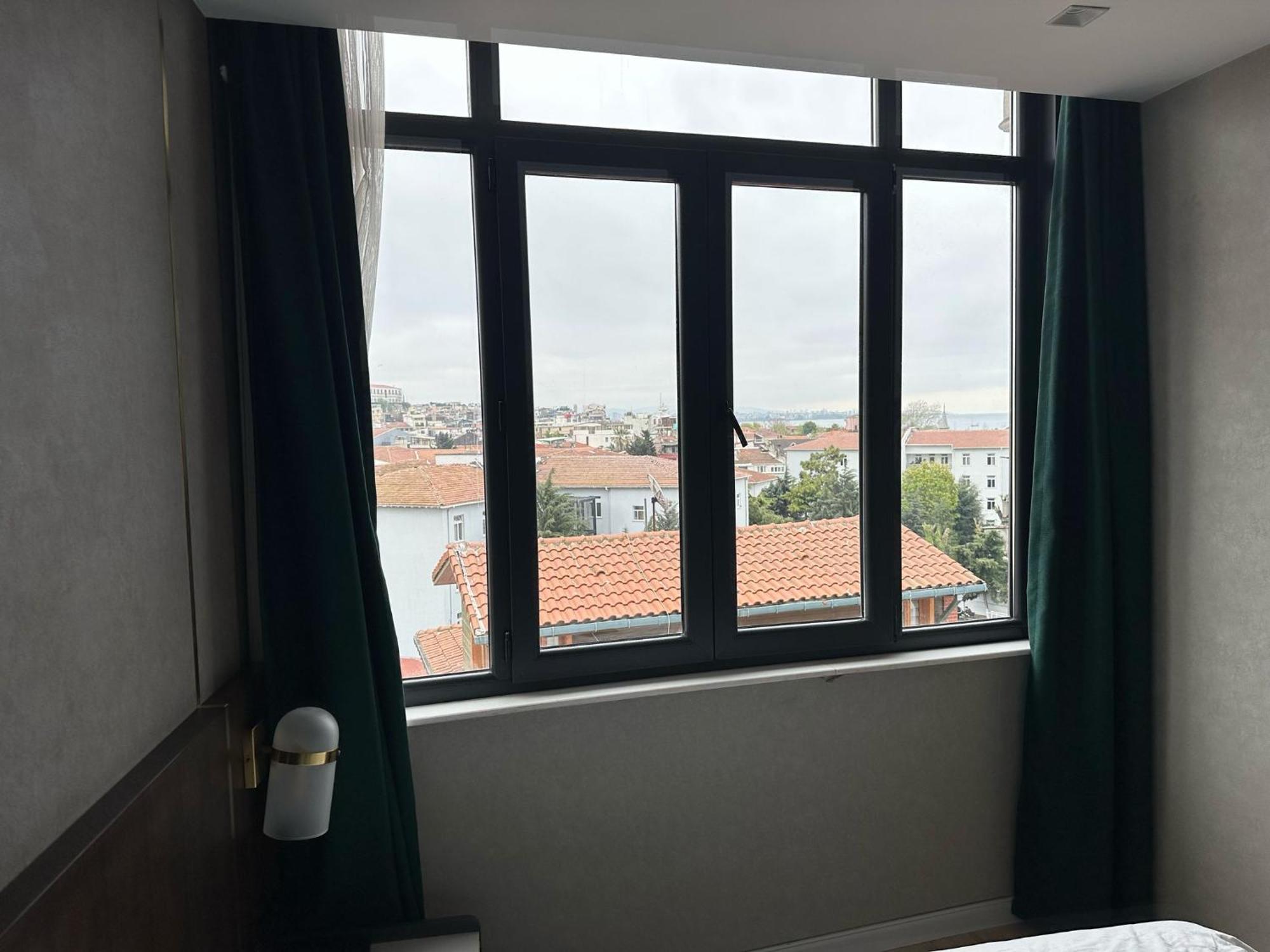 Costera Hotel Istanbul Exterior photo